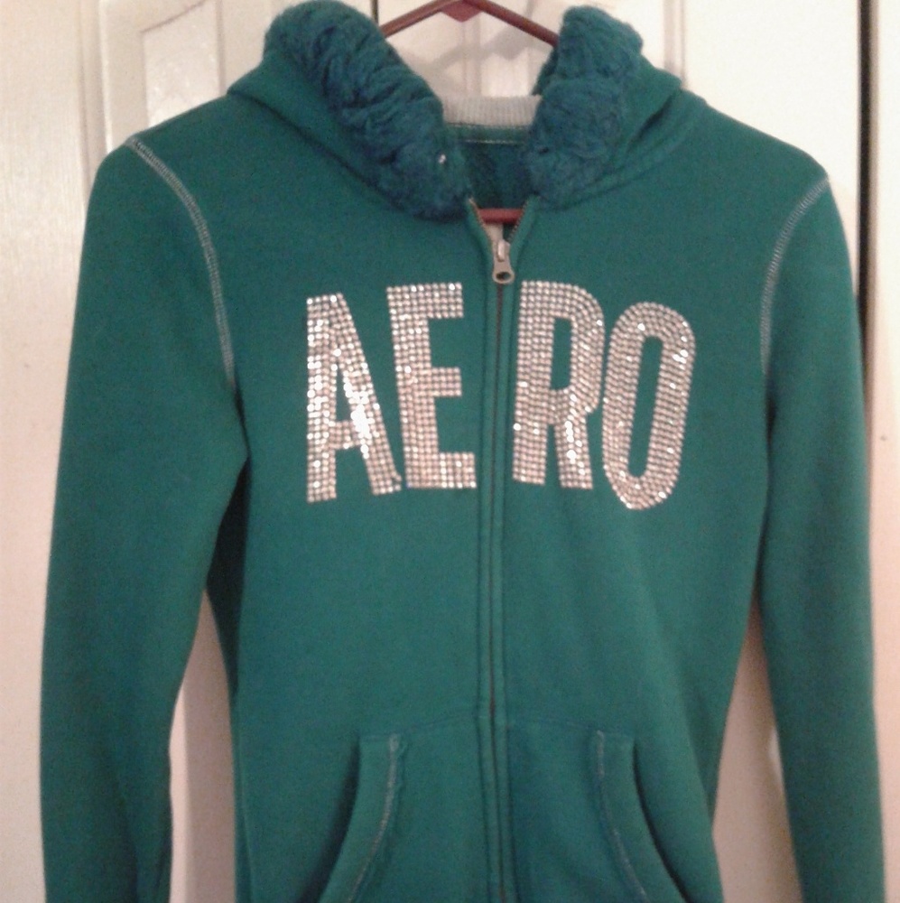 AERO jacket with fuzzy hood